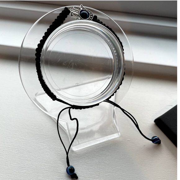 Easy Adjustable Black and Hamsa Bracelet - Picture 6 of 6